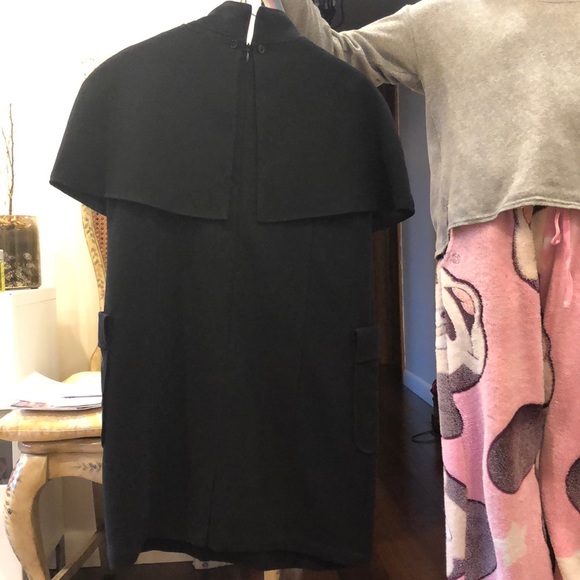 Girls dress - Picture 3 of 8